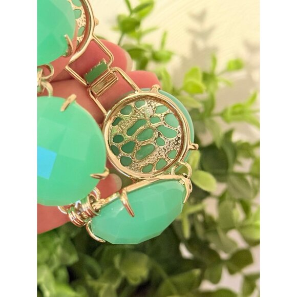 Kendra Scott Cassie Chalcedony Bracelet - Picture 8 of 9